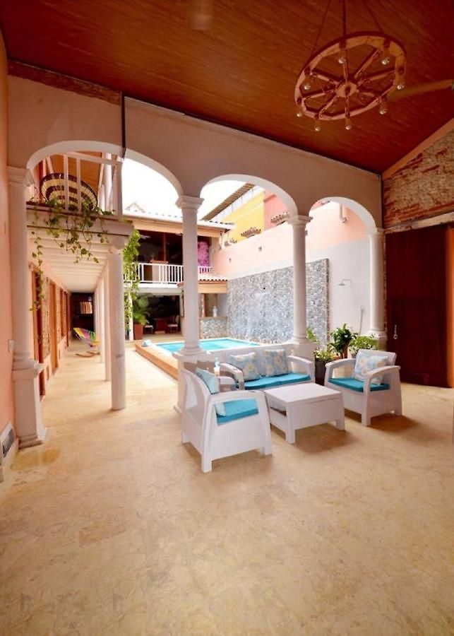 Bed & Breakfast Ca-2 En La Ciudad Amurallada De Con Piscina Y Wifi *