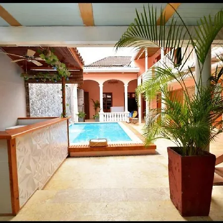 Ca-2 En La Ciudad Amurallada De Con Piscina Y Wifi Bed & Breakfast *